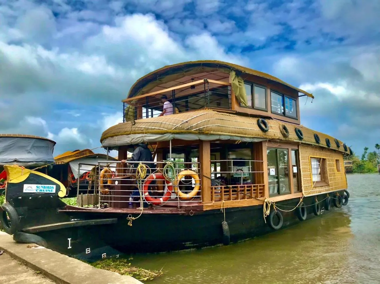 Sunbirds Premium House Boat At Alleppey Backwaters Kerala Alappuzha
